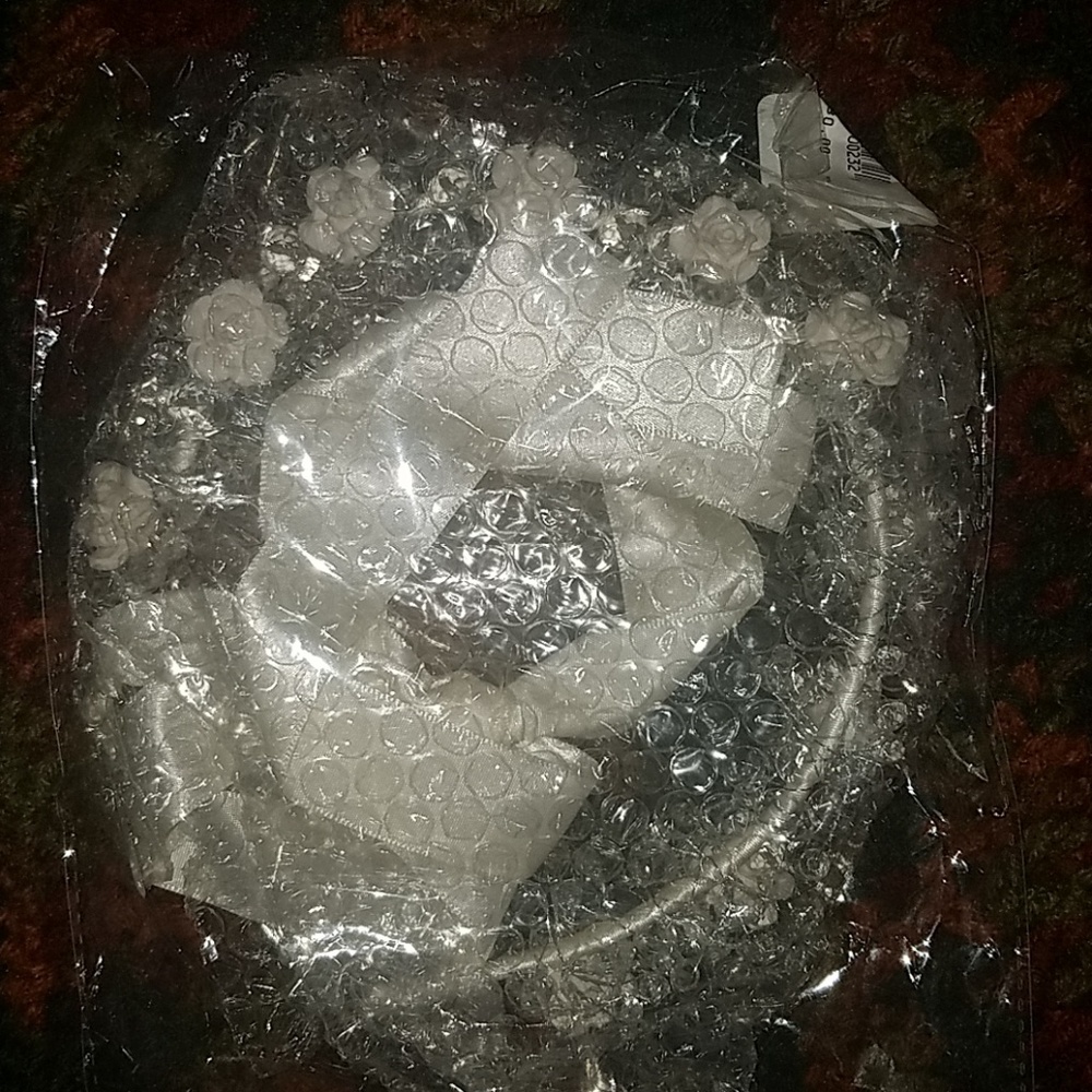 David and bridal rose crystal accessory